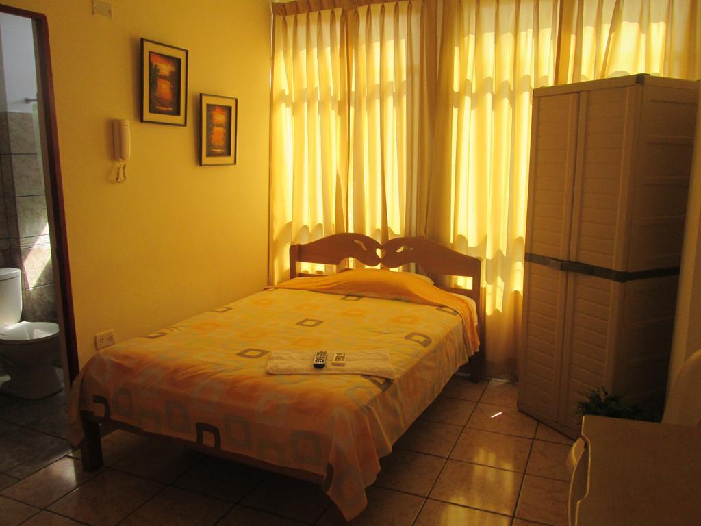 Residencia Casa Linda Hotel Iquitos Luaran gambar